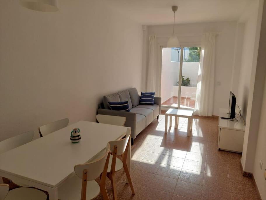 Piscina, Wifi, Patio Con Vistas Lejlighed Tarifa Eksteriør billede