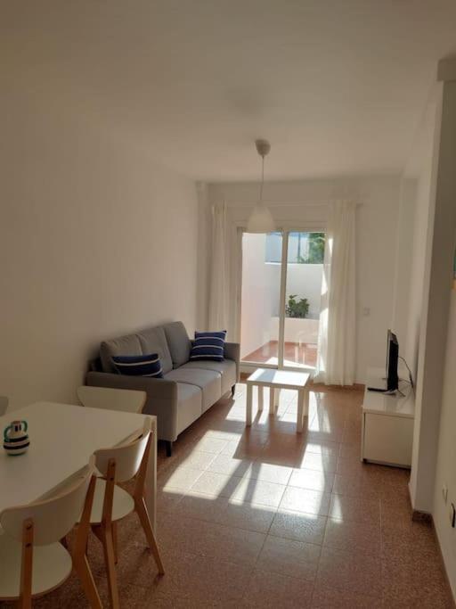 Piscina, Wifi, Patio Con Vistas Lejlighed Tarifa Eksteriør billede